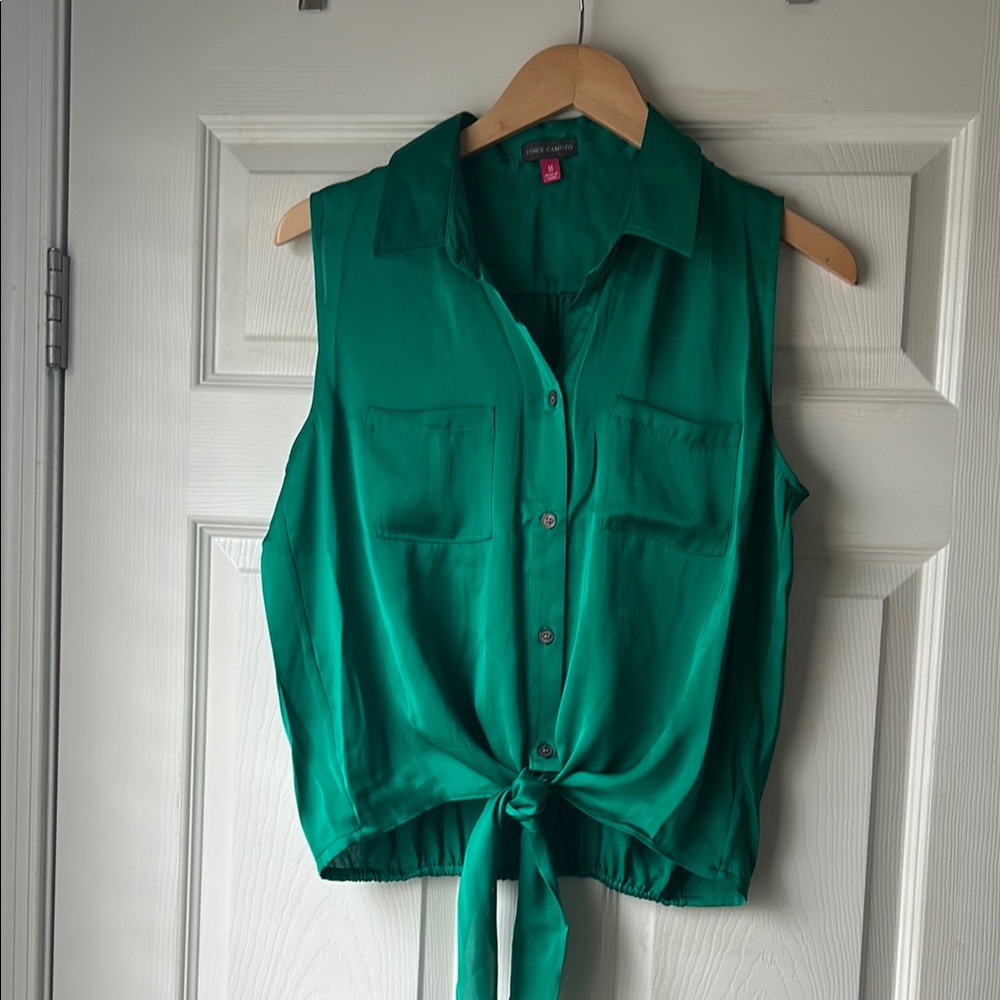 Sleeveless Vince Camuto Button Up Blouse
